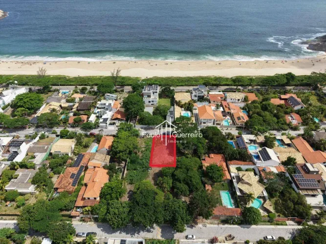 Terreno à venda, 450 m² por R$ 2.100.000 - Itacoatiara - Niterói/RJ