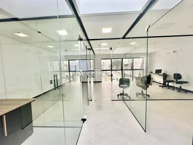 Prédio Comercial Novo em ótima localização - Estreito - Florianópolis