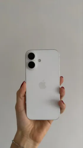 iPhone 16 128GB