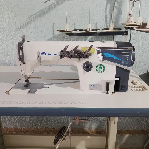 Máquina de costura 