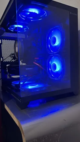 PC GAMER(RODA TUDO) + MONITOR 240HZ