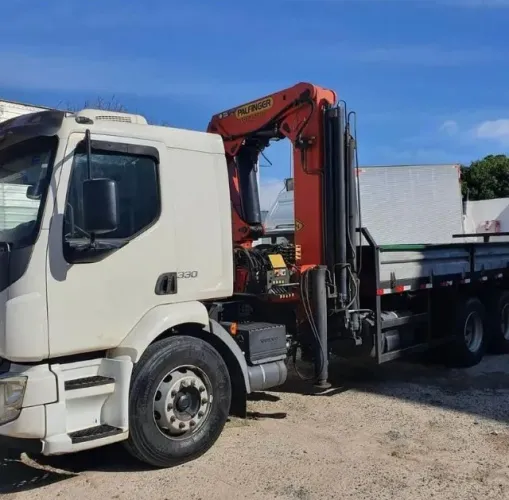 Volvo Vm 330 2015 com munck km original