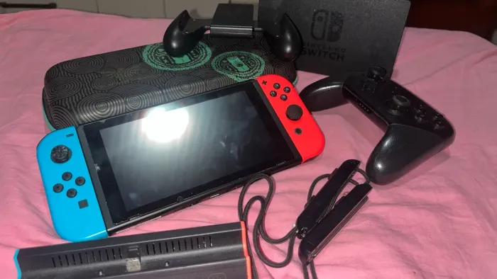Nintendo switch V2 desbloqueado com cartão de 128gb e acessorios