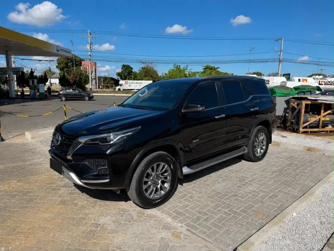 Toyota Hilux SW4 SRX 4X4 2.8 TDI 16V Dies. Aut. 2021