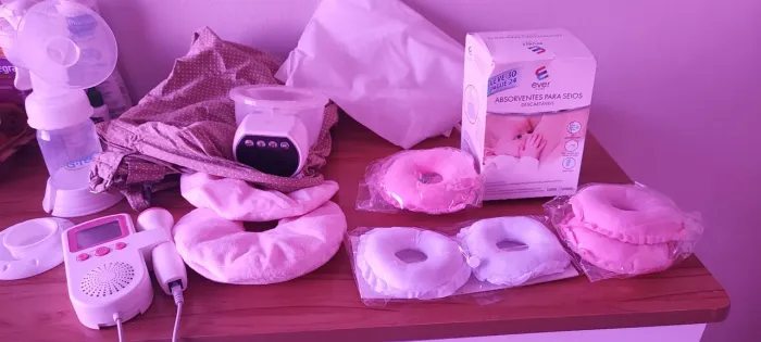 Kit amamentação duas bombas de tirar leite mais outros intens + monitor frequência fetal