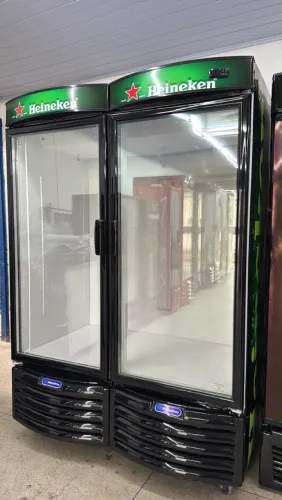 Cervejeira dupla Metalfrio com motor novo e peças novas