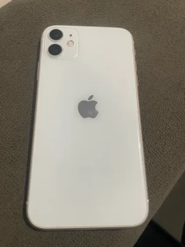 iPhone 11 64gb impecável 900 reais