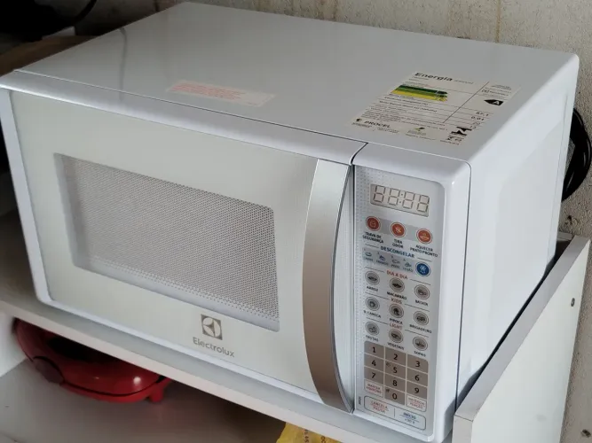 Microondas Electrolux 20L Novíssimo