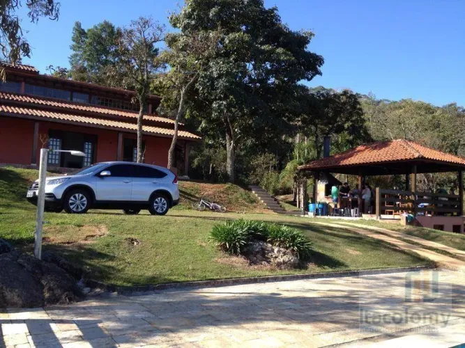 Sítio rural para venda em Santana de Parnaíba