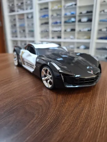 Miniatura Police Jada 1/24 Chevy Corvette Stingray Concept Highway Patrol 2009