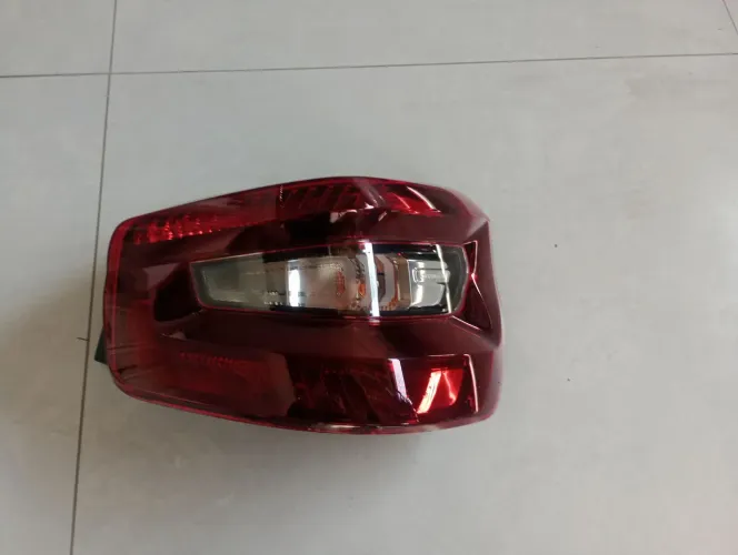 Lanterna c3 lado direito 2024 original 