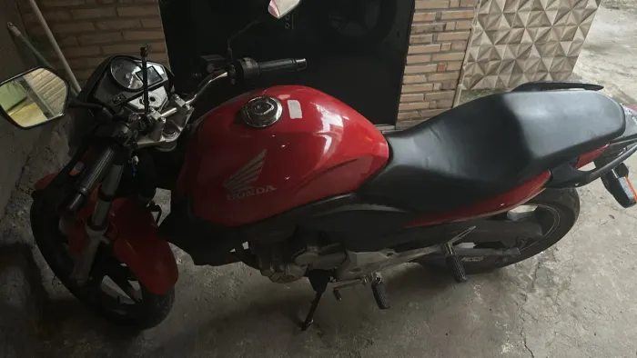 Cb 300