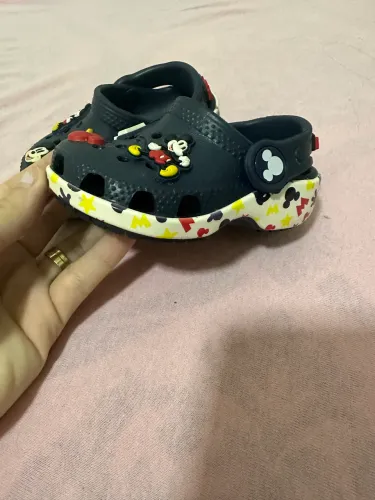 Vendo crocs original infantil