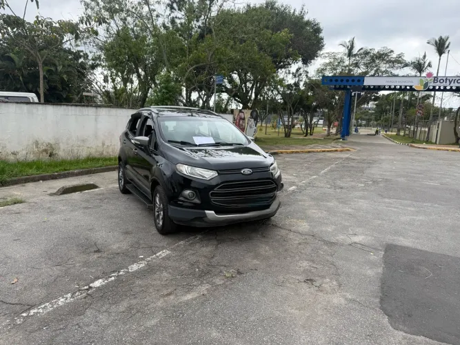 Ford Ecosport Freestyle 1.6 16V Flex 5P 2014