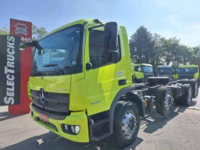 MERCEDES-BENZ ATEGO 3033 8X2 2025/2025 | 295 KM EMPLACADO