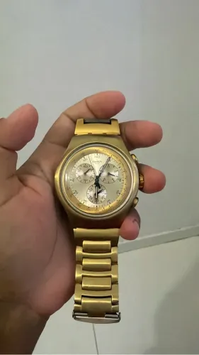 Swatch cara branca