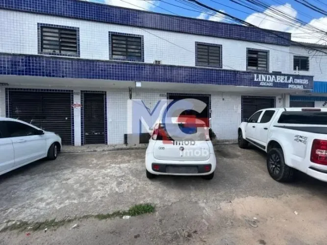 Prédio Comercial/Industrial à Venda em Montese, Fortaleza Financiamento Disponível