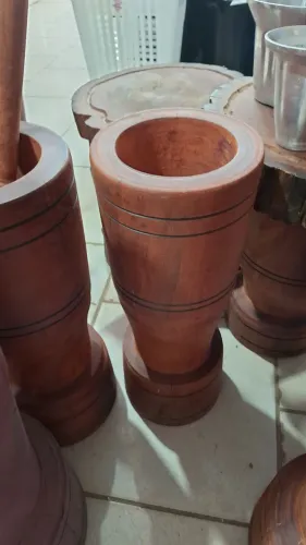 Pilão de madeira rústica a pronta entrega 