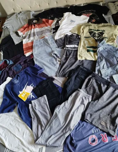 Combo roupa masculina - P e M