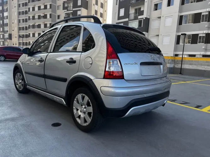 Citroen C3 XTR 1.4 Flex 8V 5P 2010