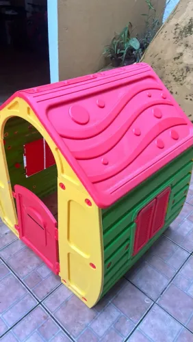 Casinha de brinquedo infantil