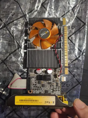 Placa de vídeo Zotac GT610 2gb