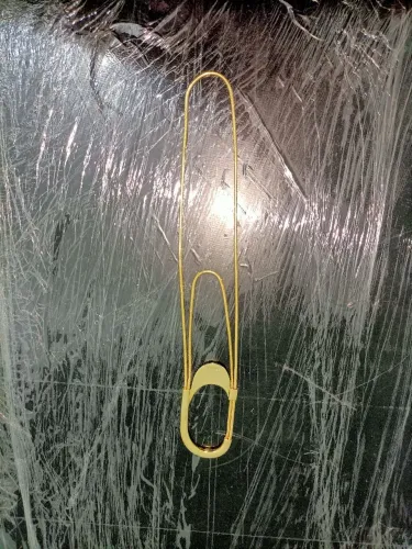 Acessório de orelha dourado
