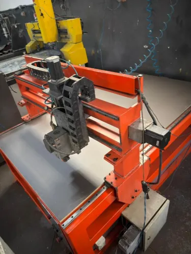 Router CNC 2,00 x 1,00m - Muito Robusta