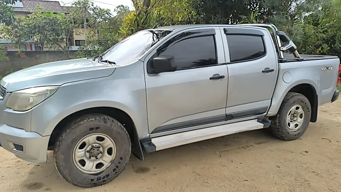 Chevrolet S10 Pick-up LS 2.8 TDI 4X4 CD Dies. Mec. 2013