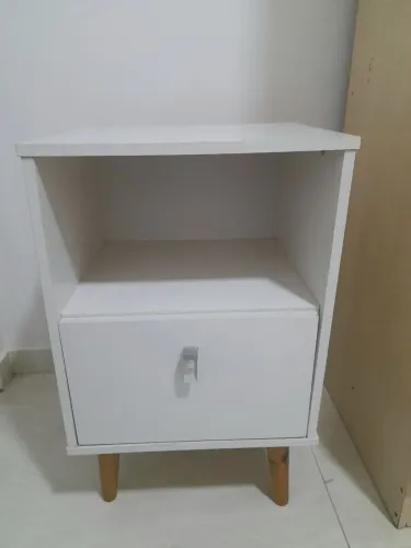 Mesa de Cabeceira ( criado mudo) Retrô Branco