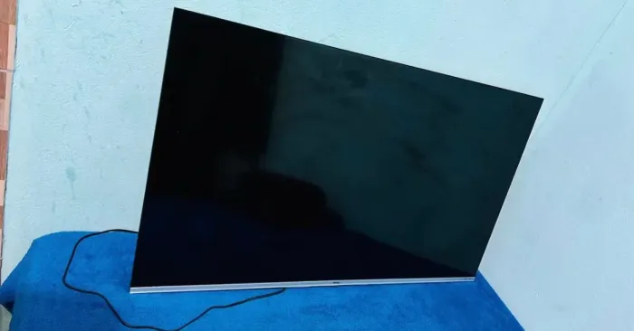 Vendo uma tv Philco 50 polegadas valor 1.000 reias contato *20