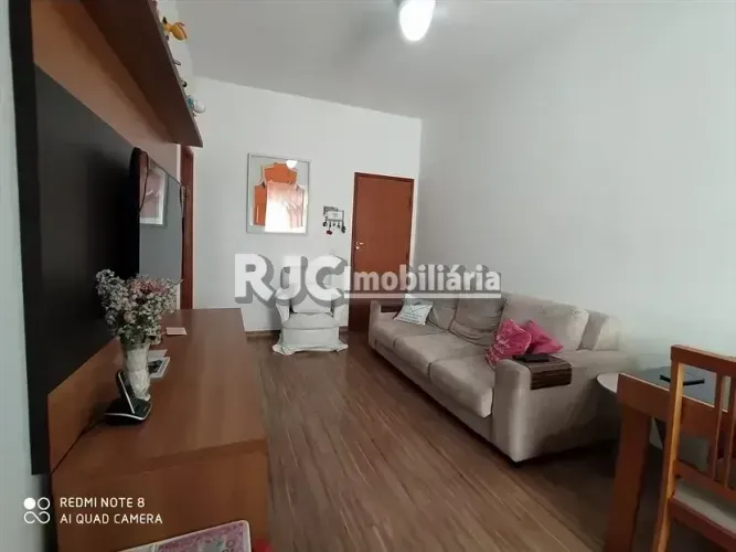 Apartamento para venda possui 65 metros quadrados com 2 quartos em Vila Isabel - Rio de Ja