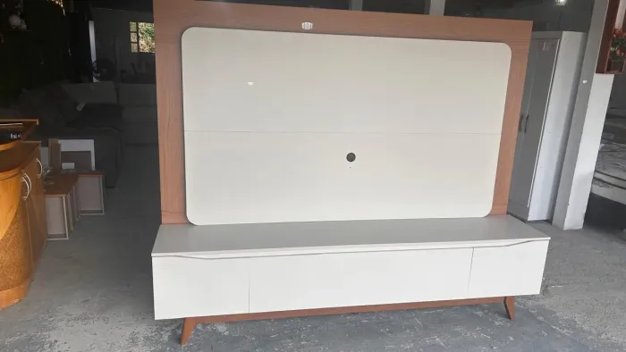 Conjunto rack e painel