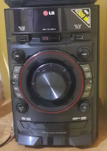 Som LG 300 RMS