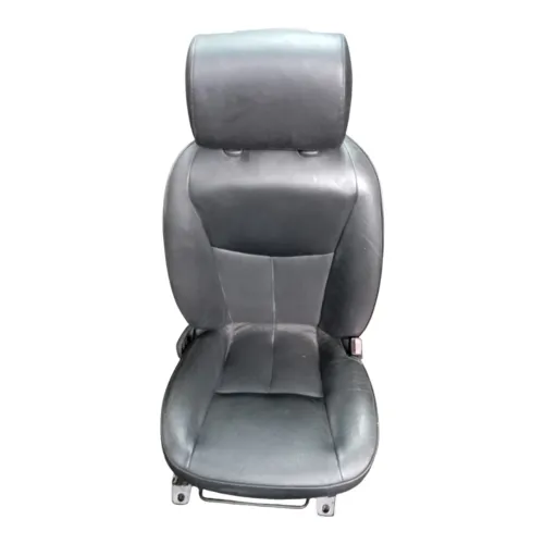 Banco Dianteiro Direito Nissan Livina 1.8 16v aut 2013 2014
