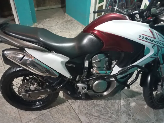 Vendo Transalp 700 bem conservada 