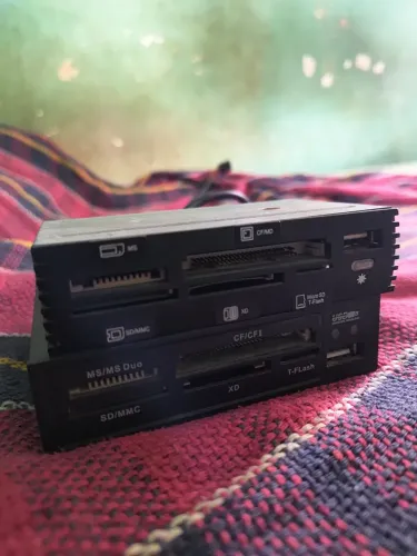 Leitor de Cartão + USB 2.0 Painel Frontal