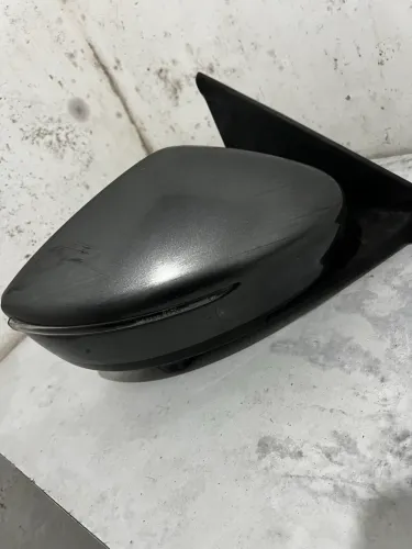 Retrovisor esquerdo Nissan Kicks 2022 C/Câmera e seta