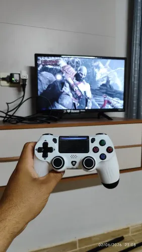Ps4 pró semi novo na caixa SSD 2tera SanDisk