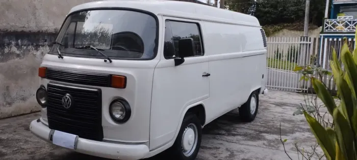 Volkswagen Kombi Furgão 1.4 MI Total Flex 8V 2012