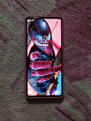 Samsung Galaxy M52 5G 128GB E 6+6GB RAM único detalhe e a trinca na tampa traseira