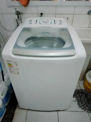 Vendo máquina de lavar Eletrolux 15kg - mod LA15F (com defeito)
