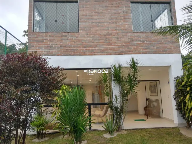 Oásis em Vargem Grande: Casa Duplex 4 Quartos (2 Suítes) com Suíte Master de 55m², Terraço