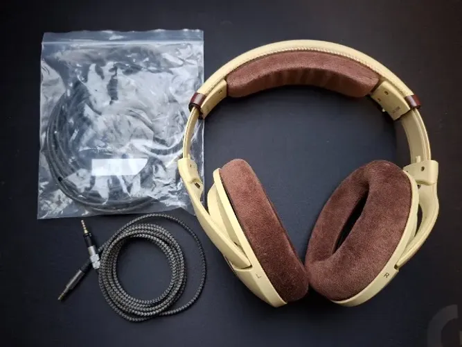 Fone de Ouvido Sennheiser HD598