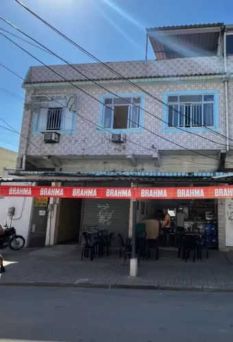 Lojão em Éden com cozinha e  banheiro privativo