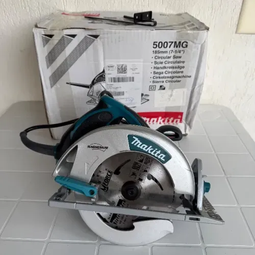 NOVO - Serra Circular Makita 5007MG 7.1/4 185mm 1800w Profissional Marceneiro NF. 