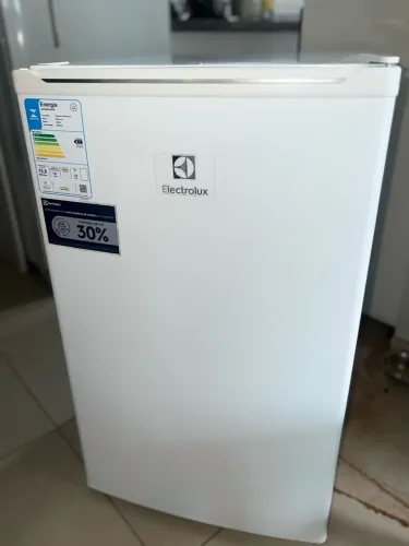 Frigobar Electrolux 