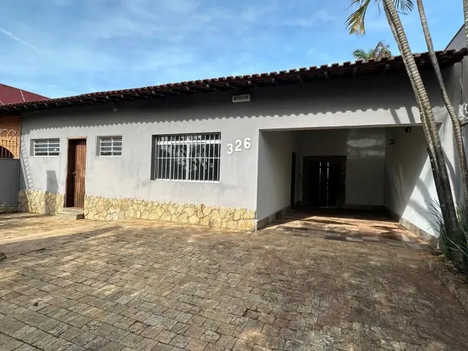 IMÓVEL COMERCIAL PARA LOCAÇÃO NA RUA NAPOLEÃO SELMI DEI LOCALIZAÇÃO ESTRATÉGICA EM CORREDO