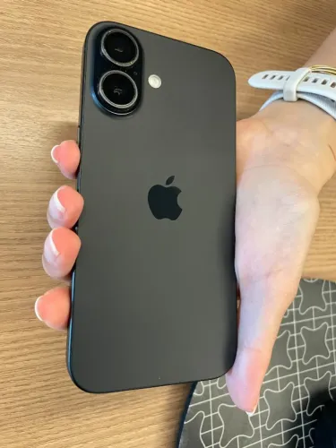 iPhone 16 128G sem marcas de uso, garantia pela iPhone até agosto 