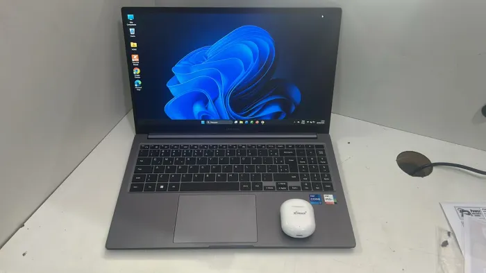 Notebook i7 13@ ger 16gb nvme 512